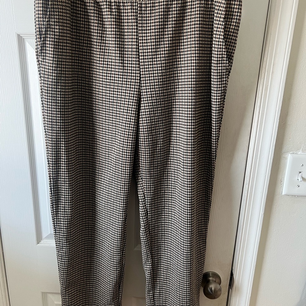 Women’s Black and White Houndstooth Pants